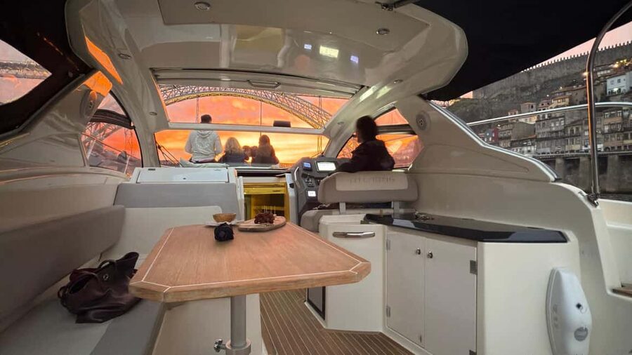 Porto: Luxury 6 Bridges Yacht Cruise with Wine & Snacks - Is $64 a fair price?