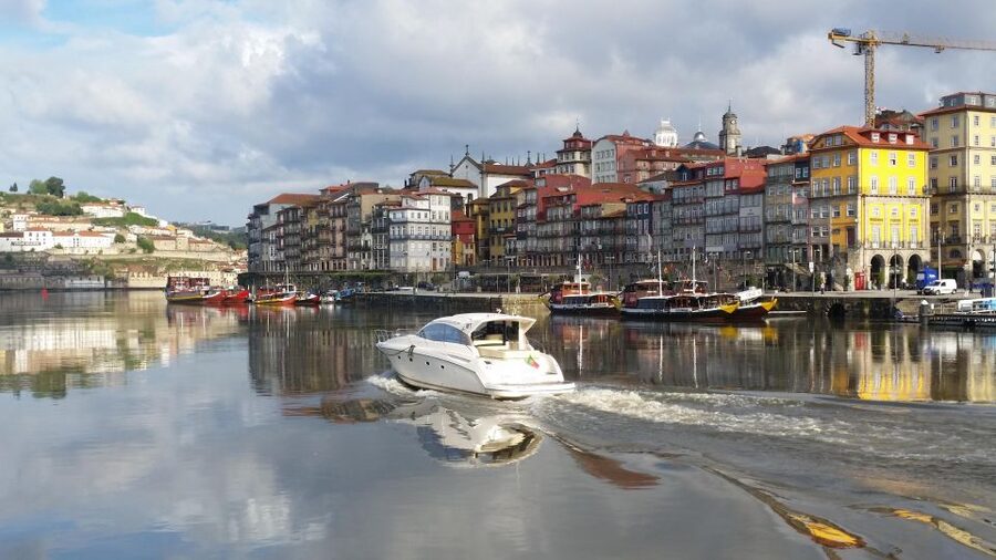 Porto: Passeio em iate privado no Douro com welcome drink - Why this private Douro cruise works well