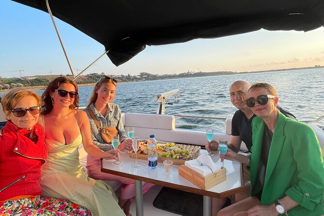 Porto: Private Yacht Cruise with Local Wine, Snacks and 6 Bridges - The family hosting is part of the experience