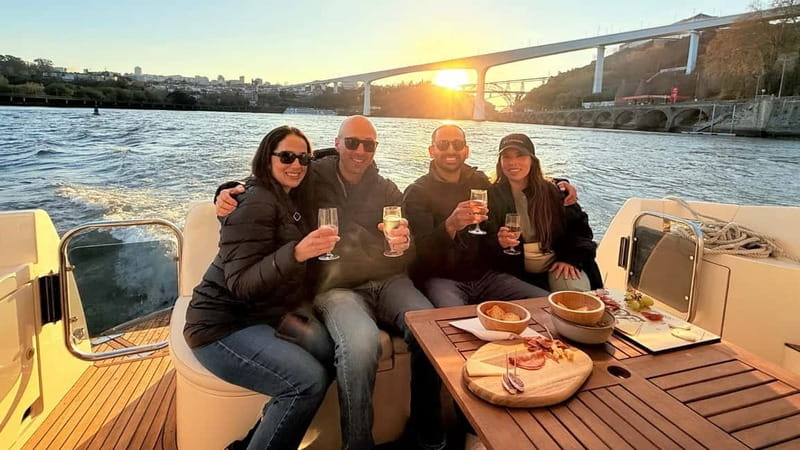 Porto: Private Yacht Cruise with Local Wines & Snacks - What you actually get to eat and drink
