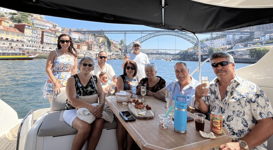 Porto: Private Yacht Cruise with Local Wines & Snacks - The private format and crew service