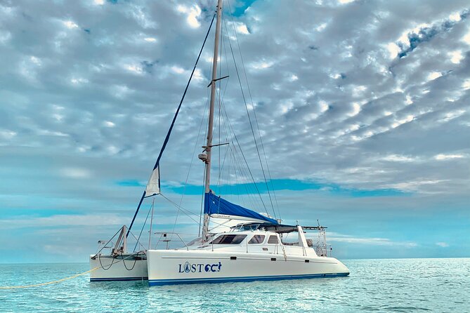 Private 1/2 Day Yacht Charter in Bonaire - Customizable! - A private morning on Bonaire’s west coast