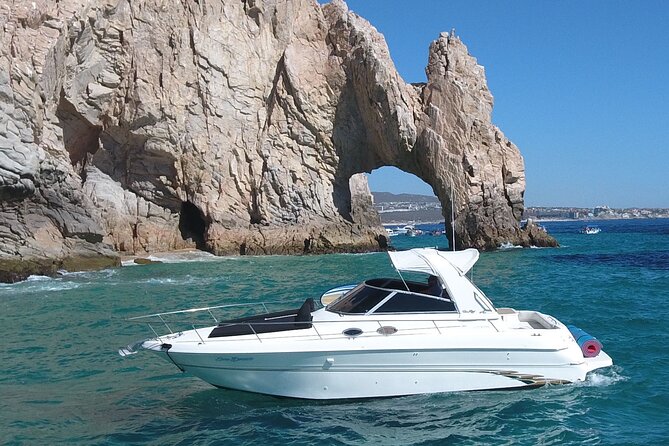 Private 3hr Yacht Cruise in Cabo San Lucas all included - A private Cabo cruise with a flexible route