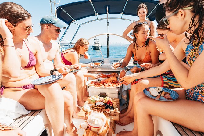 Private 4-Hour Luxury Yacht Charter on Sydney Harbour - Islands and historic harbour landmarks