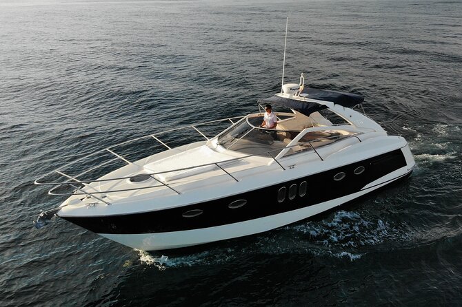 Private 4h Half-Day Luxury Boat Trip from Puerto Banus, Marbella - What the Private Format Means