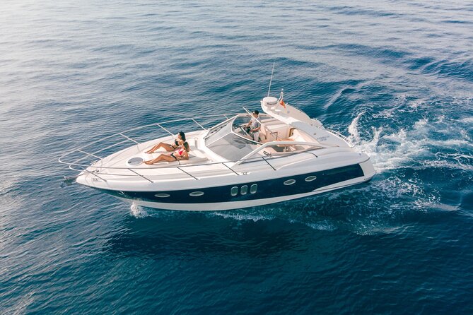 Private 4h Half-Day Luxury Boat Trip from Puerto Banus, Marbella - Marbella Old Town from the Sea