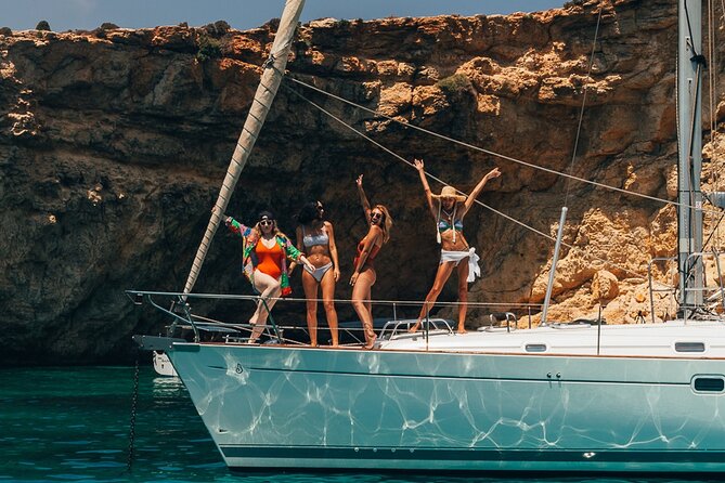 Private 8 Hours Boat Charter Trip in Malta - Gozo: a short taste of a larger island