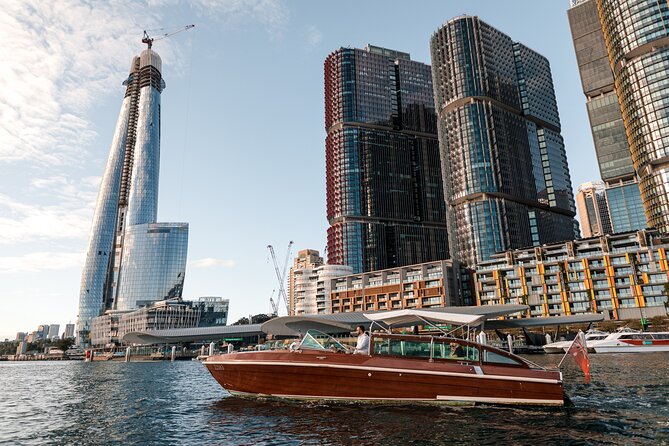 Private 90 min Luxury Cruise on Sydney Harbour - up to 6 Guests - Royal Botanic Garden and the best group photo