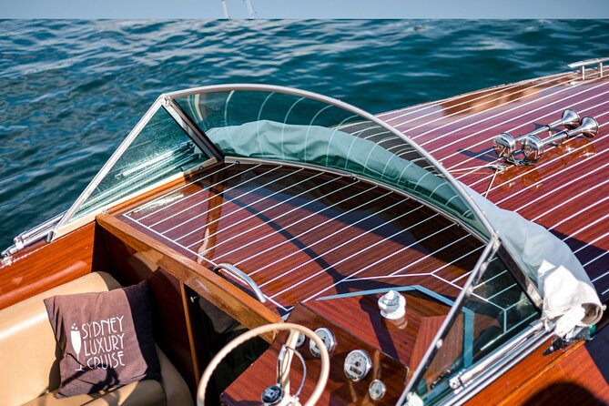 Private 90 min Luxury Cruise on Sydney Harbour - up to 6 Guests - Kirribilli House and Luna Park