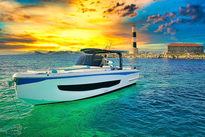 Private and Luxury boat day tour around Ibiza and Formentera - A private crossing from Ibiza to Formentera