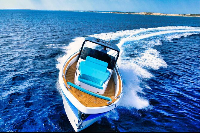 Private and Luxury boat day tour around Ibiza and Formentera - Boat comforts and what is included