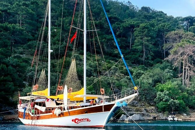 Private Blue Cruise with Cheers Yachting in Turkey - Day four: A final swim and departure at Demre