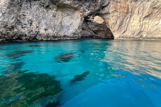 Private Boat Charter Blue Lagoon Crystal Lagoon and Comino - Timing, weather, and what to bring