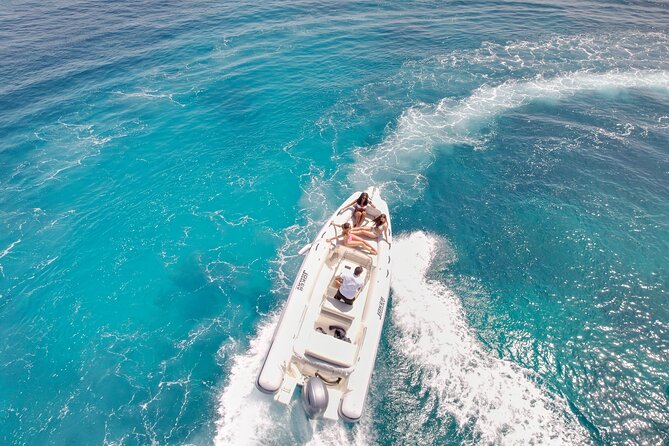 Private Boat Charter Comino, Blue Lagoon, Crystal Lagoon, Gozo - What the private format is really worth