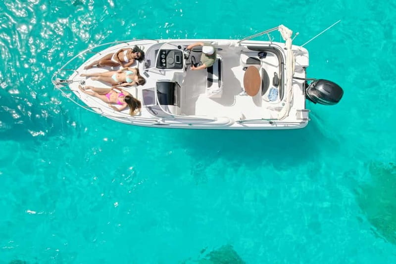 Private Boat Charter Comino, Blue Lagoon, Gozo - Why a private boat makes Comino easier