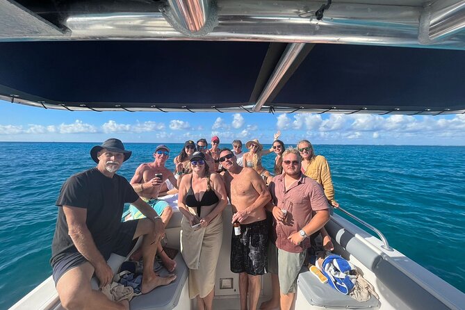 Private Boat Charter St Maarten / St Martin - Pinel Island for shallow water and a relaxed lunch stop