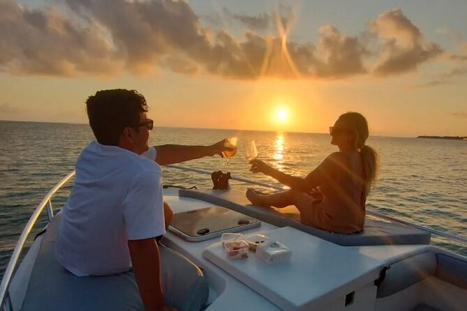 Private Boat Charter St Maarten / St Martin - Starting at Cole Bay and Simpson Bay Lagoon