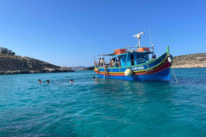 Private Boat charter to Crystal & Blue Lagoon, Caves & Comino - Blue Lagoon: famous water, limited quiet