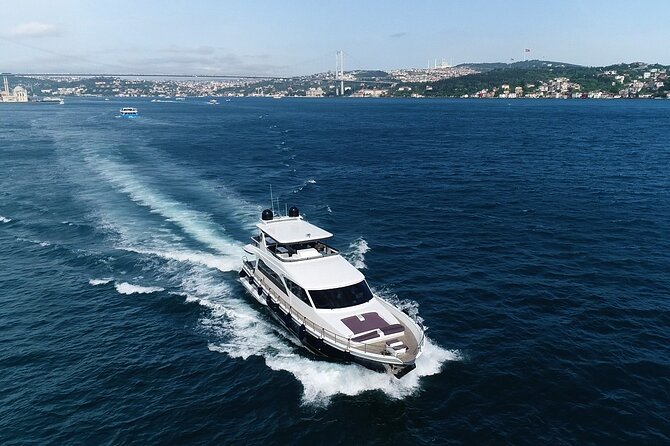 Private Bosphorus Sightseeing Cruise on Luxury Yacht - Maiden’s Tower and the return toward the Golden Horn