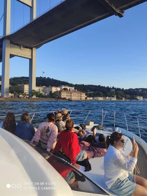 Private Bosphorus Yacht with Local Guide and Snacks - Sailing north toward the Bosphorus Bridge