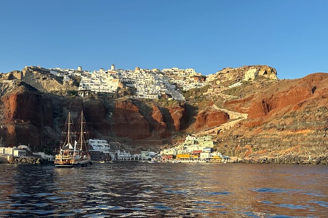Private Caldera Cruise with Motor Yacht in Santorini - Pickup, timing, and the private format