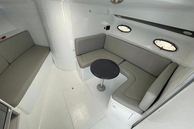 Private Cancun Yacht Tour 42ft up to 8 pax - Who will get the most from this charter