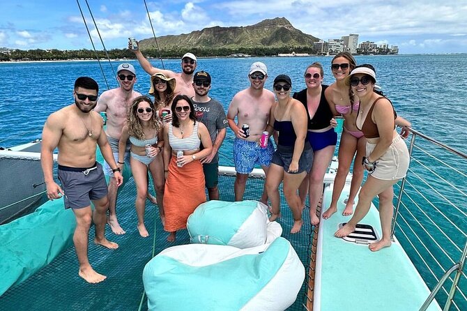 Private Catamaran Charter in Waikiki (1-6 Guests) - Why the crew matters on a short charter