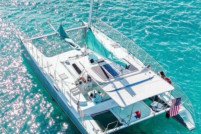 Private Catamaran Charter in Waikiki (1-6 Guests) - What the boat setup means for your day