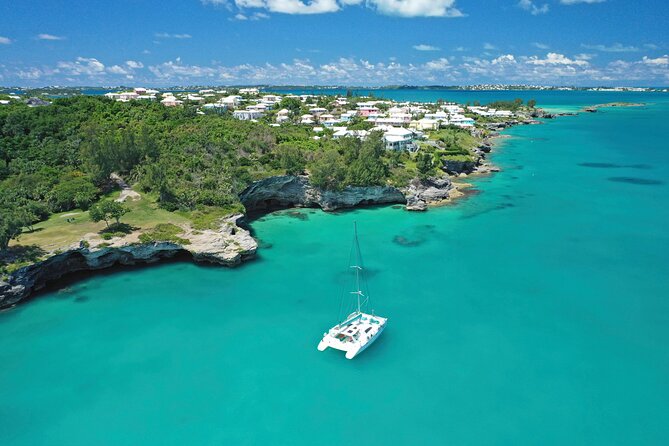 Private Catamaran Charter on Wyuna - Leaving Hamilton and settling into the private catamaran
