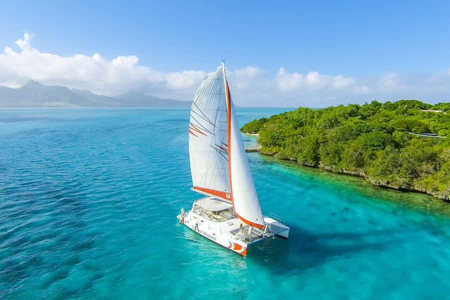 Private Catamaran Charter to Ile aux Cerfs - Key points to know before booking