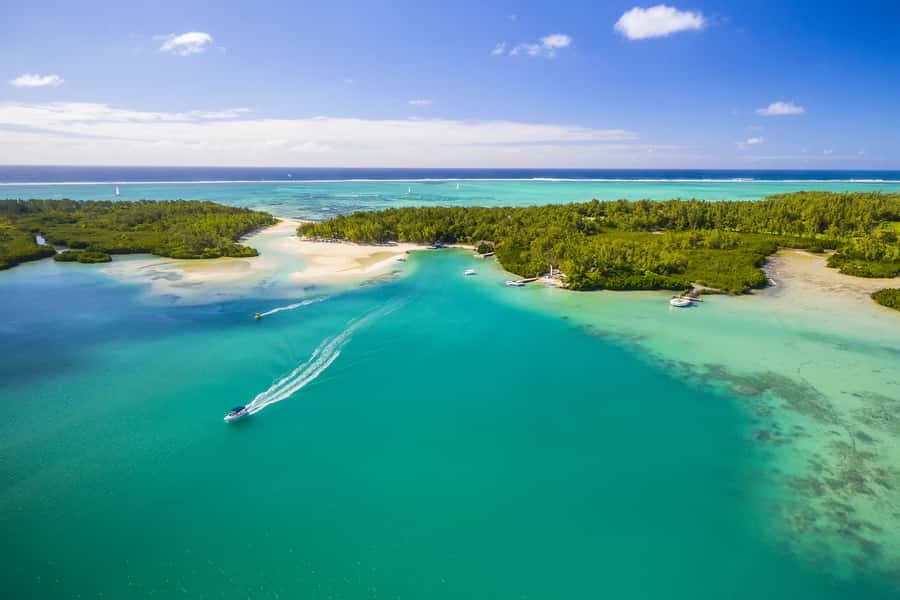 Private Catamaran Charter to Ile aux Cerfs - Who will enjoy this charter most