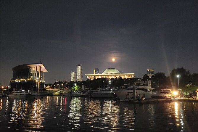 Private Catamaran Yacht Tour in Han River - Seeing the Seoul Marina yacht collection