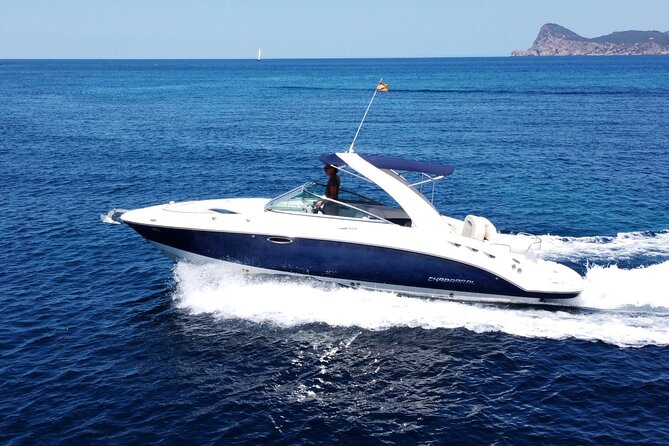 Private Charter 30ft Sports Yacht - Cala Conta adds island views and more room to explore