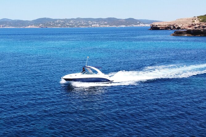 Private Charter 30ft Sports Yacht - Who will enjoy this yacht charter most?