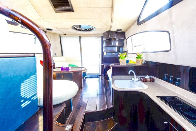 Private Charter Yacht: Dubai Marina, Atlantis And Burj al Arab - Bluewaters Island and Ain Dubai