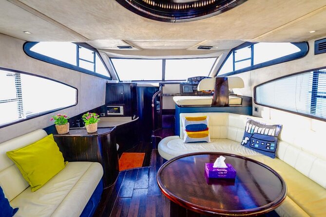 Private Charter Yacht: Dubai Marina, Atlantis And Burj al Arab - Palm Jumeirah and Atlantis the Palm