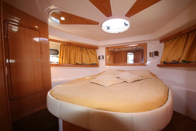 Private Cruise from Naples to Capri and Amalfi Coast - yacht 40' - Capri’s coves, caves, and famous rocks