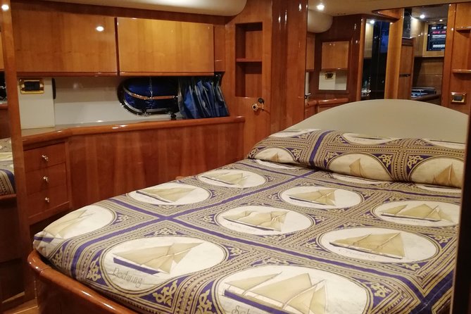 Private Cruise to Capri and Amalfi coast from Positano or Amalfi - yacht 50' - What the service adds to the price