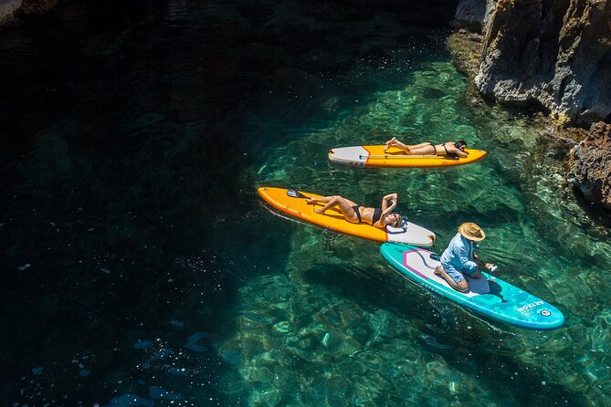 Private custom Blue & Green Cave tour with yacht from Hvar town - Two quiet hours on Budikovac Island
