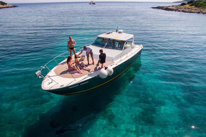 Private custom Blue & Green Cave tour with yacht from Hvar town - Three hours around the Pakleni Islands