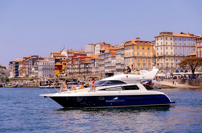 Private experience in the Douro (1 to 10 people) on a yacht just for you - Why the private format matters