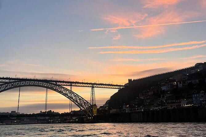 Private experience in the Douro (1 to 10 people) on a yacht just for you - The crew and the tone of the cruise