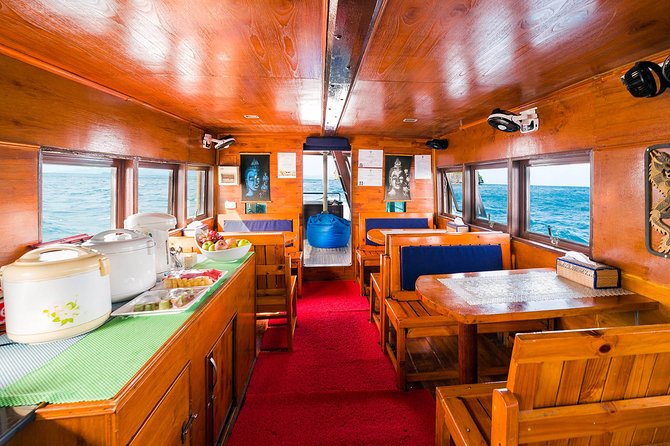 Private Full-Day Blue Dragon Yacht for Snorkeling Koh Tan & Visit Pink Dolphin - Food, crew, and the human side of the day