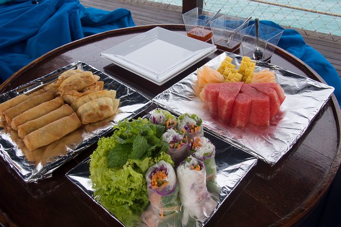 Private Full-Day Blue Dragon Yacht to Angthong National Marine Park - A yacht day built around space and quiet