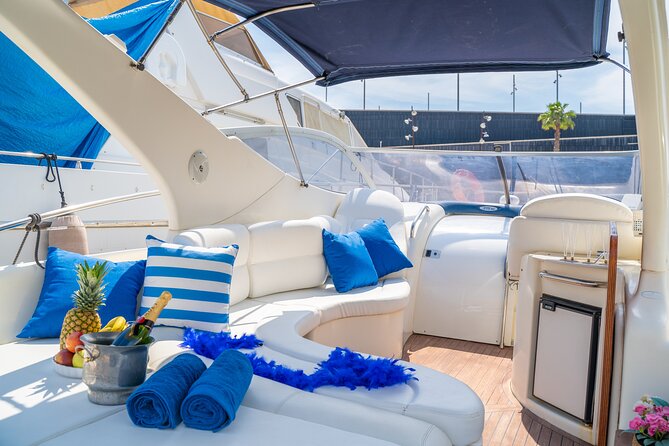 Private Gobbi Yacht Charter in Barcelona - A yacht built for relaxing, not roughing it
