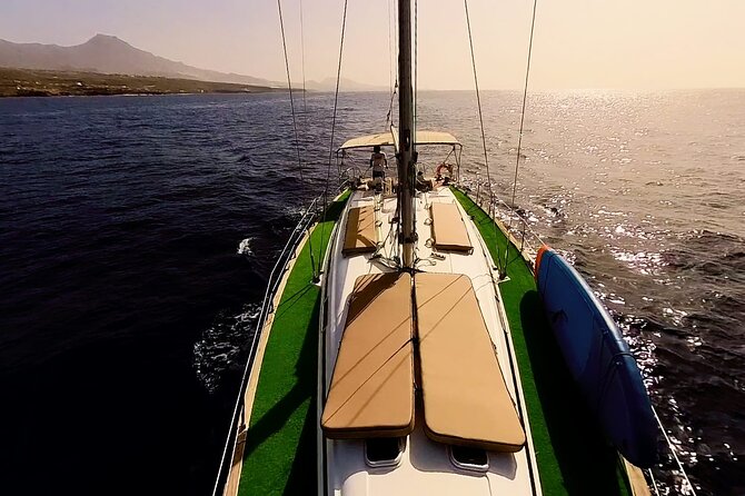 Private Luxury Boat Excursion Tour in Puerto Colon - Dropping anchor for snorkeling and swimming