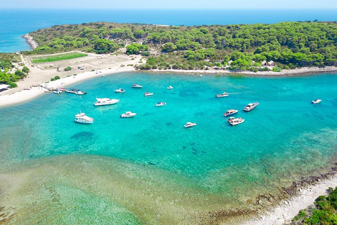 Private Luxury Boat tour for 12 from Split, Brac, Trogir, Hvar - The Blue Cave and its morning light