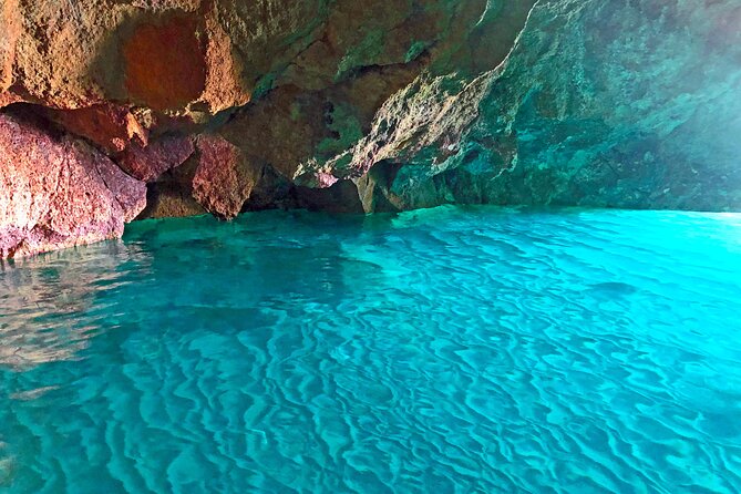 Private Luxury Boat Tour to Kimolos & Poliegos - A private route through Kimolos and Poliegos