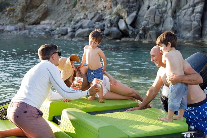Private Luxury Boat Tour to Kimolos & Poliegos - What the boat experience includes