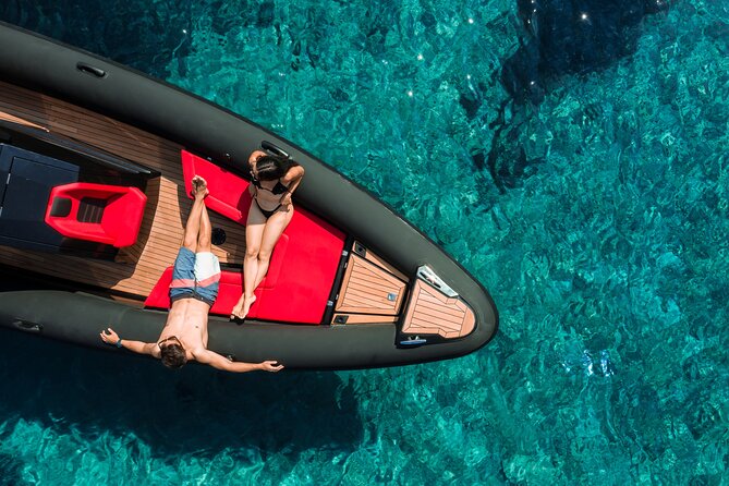 Private Luxury Boat Tour to Kleftiko Milos - Food, drinks, and useful onboard comforts
